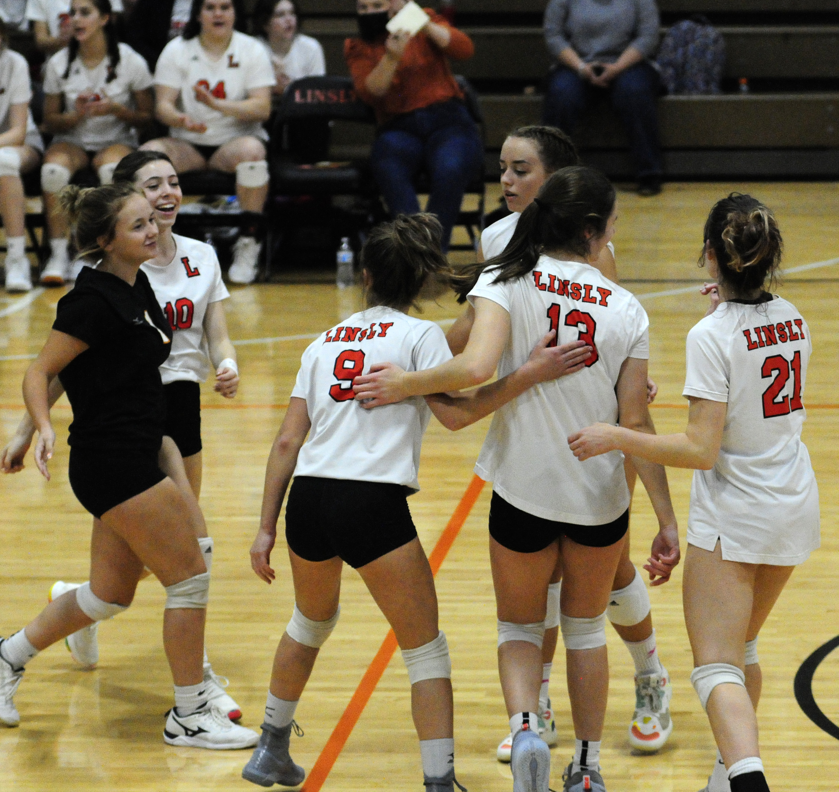 Linsly Volleyball Sets Up the Spike to Win OVAC’s