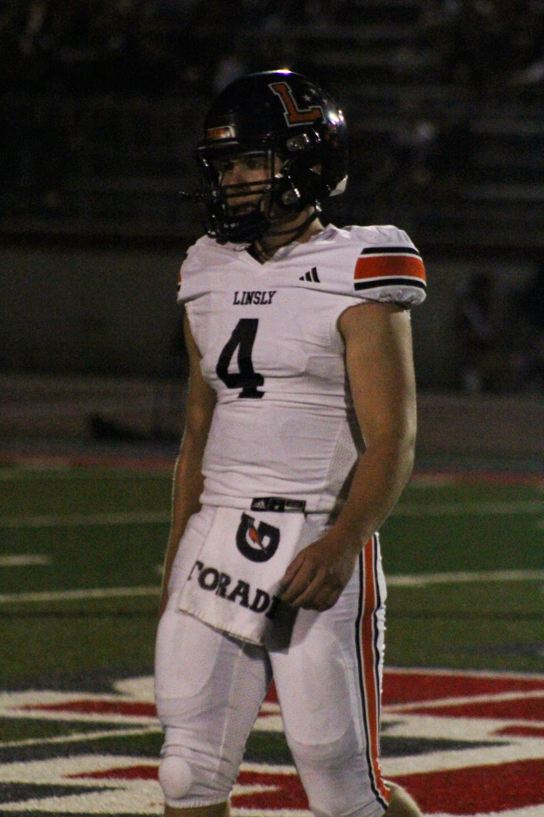 This image has an empty alt attribute; its file name is image-3.png